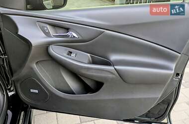Хэтчбек Chevrolet Volt 2018 в 