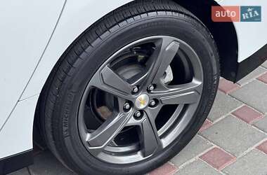Хэтчбек Chevrolet Volt 2016 в 