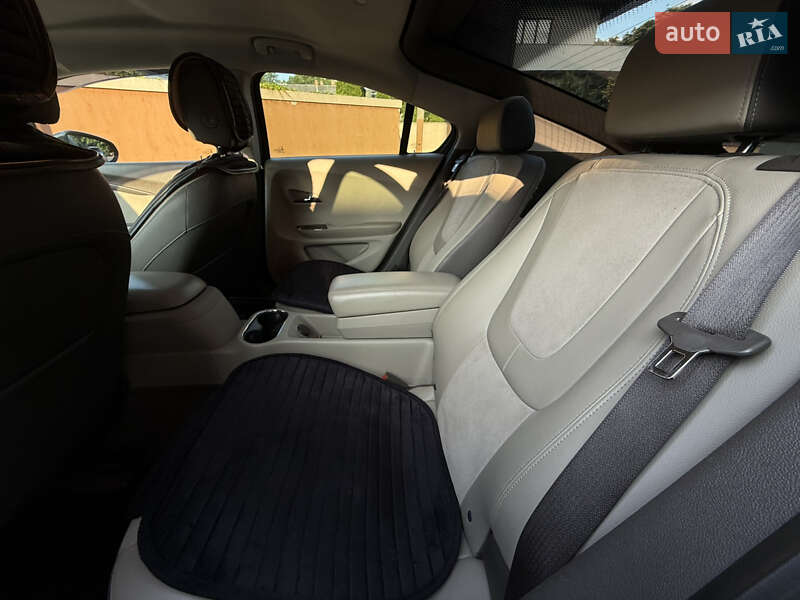 Хетчбек Chevrolet Volt 2013 в Рівному