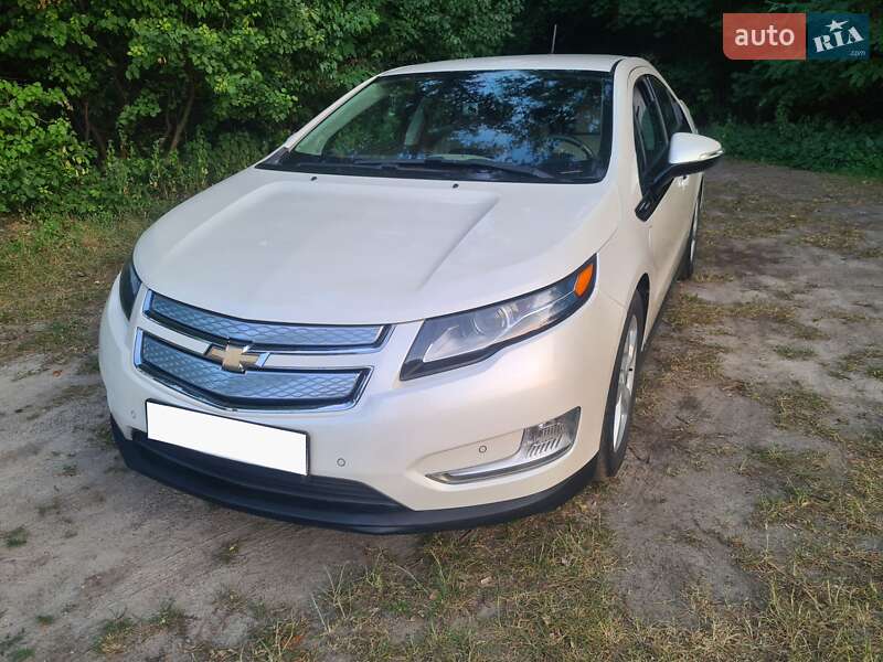 Хэтчбек Chevrolet Volt 2013 в Черкассах