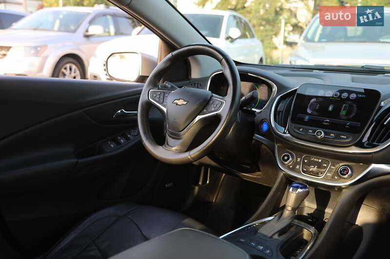 Хэтчбек Chevrolet Volt 2017 в Харькове