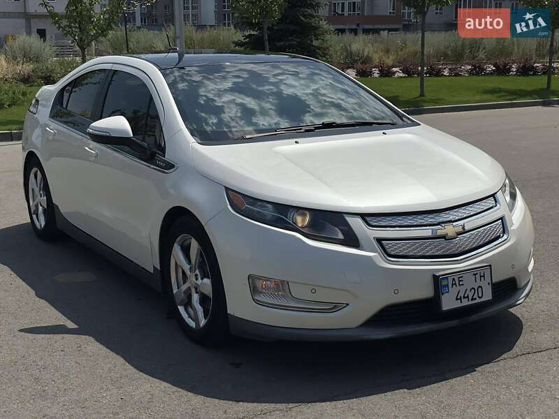 Хэтчбек Chevrolet Volt 2011 в Днепре