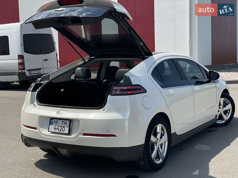 Хэтчбек Chevrolet Volt 2011 в Днепре
