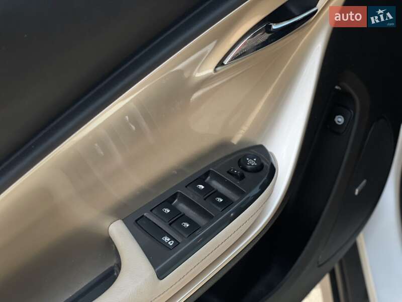 Хэтчбек Chevrolet Volt 2011 в Днепре