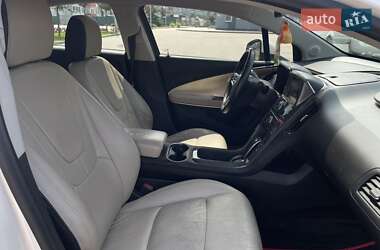 Хэтчбек Chevrolet Volt 2011 в 