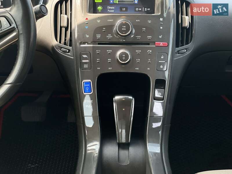 Хэтчбек Chevrolet Volt 2011 в Днепре