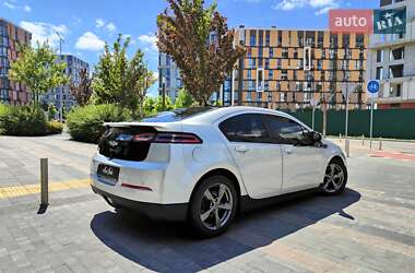 Хэтчбек Chevrolet Volt 2010 в 