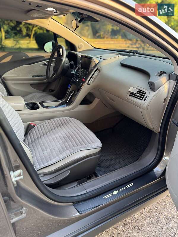Хэтчбек Chevrolet Volt 2014 в Харькове
