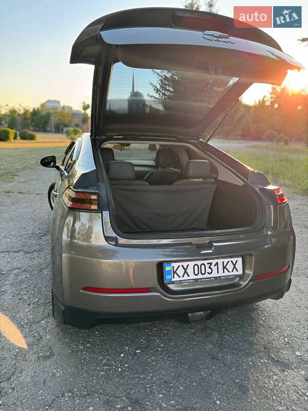 Хэтчбек Chevrolet Volt 2014 в Харькове