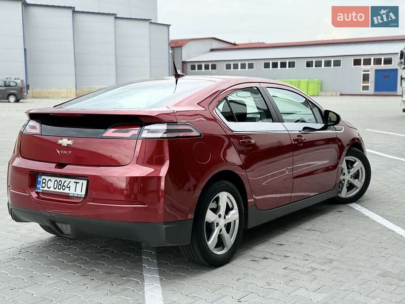 Хэтчбек Chevrolet Volt 2013 в Львове