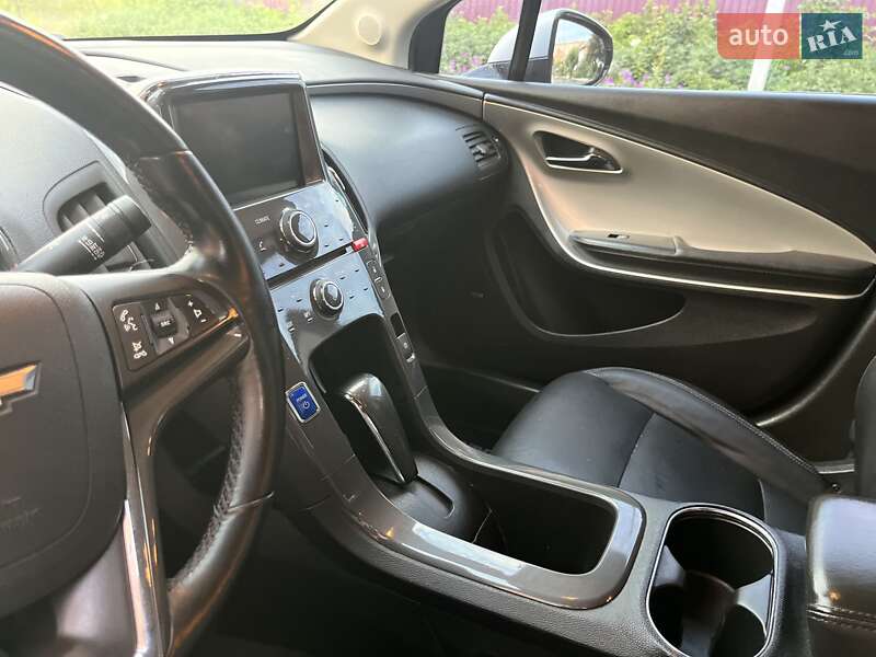 Хэтчбек Chevrolet Volt 2013 в Никополе