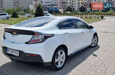 Хэтчбек Chevrolet Volt 2016 в 