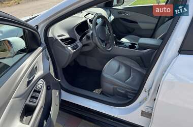 Хэтчбек Chevrolet Volt 2015 в 