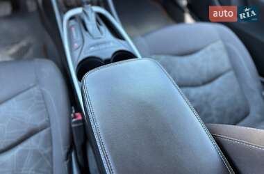 Хэтчбек Chevrolet Volt 2017 в 