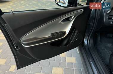 Хэтчбек Chevrolet Volt 2015 в 