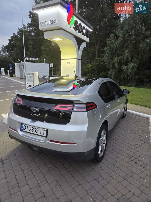 Хэтчбек Chevrolet Volt 2012 в Киеве