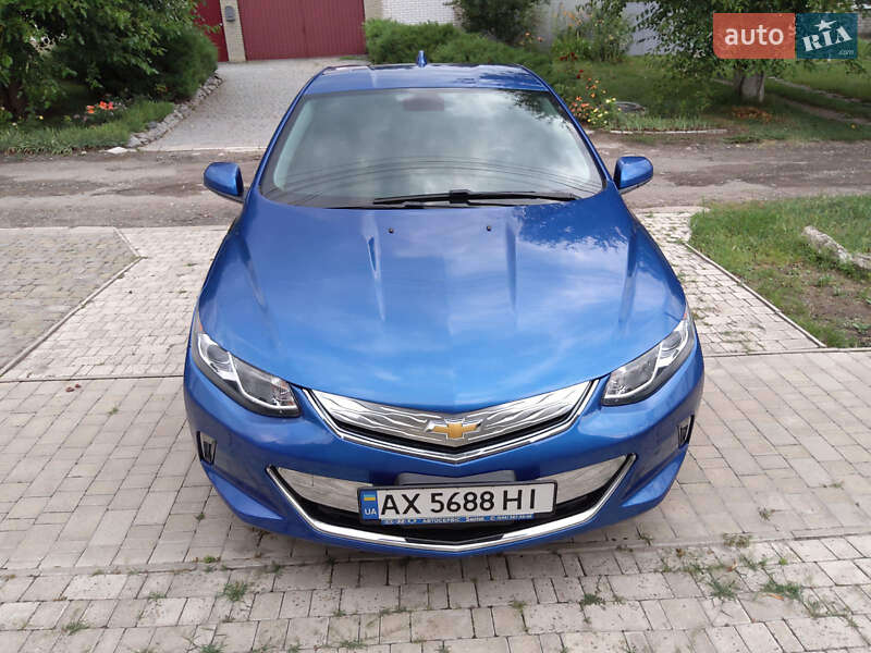 Хэтчбек Chevrolet Volt 2018 в 