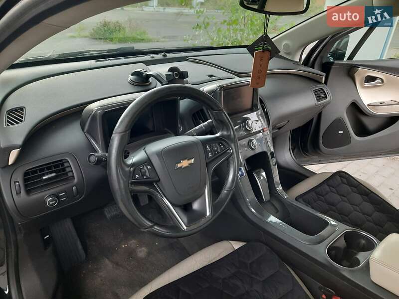 Хэтчбек Chevrolet Volt 2011 в Кременчуге