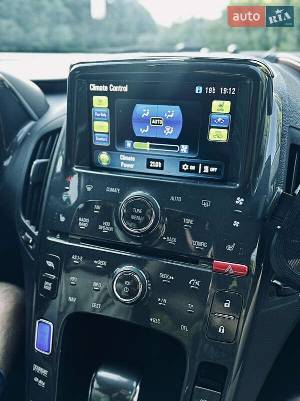 Хэтчбек Chevrolet Volt 2011 в Деражне
