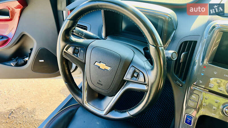 Хэтчбек Chevrolet Volt 2011 в Деражне
