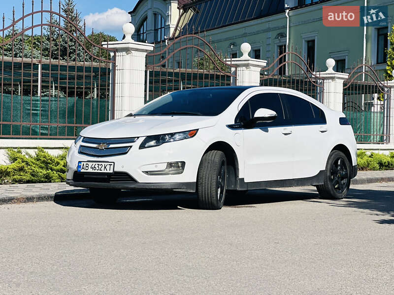 Хэтчбек Chevrolet Volt 2012 в Виннице