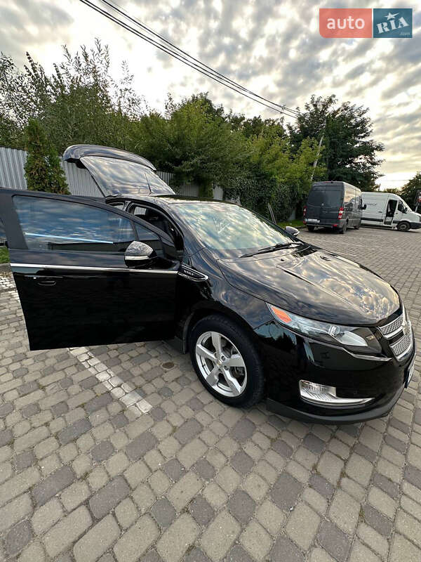 Хэтчбек Chevrolet Volt 2011 в Ивано-Франковске