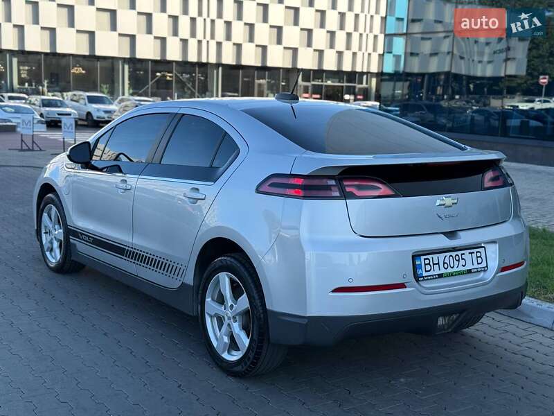 Хэтчбек Chevrolet Volt 2014 в Одессе