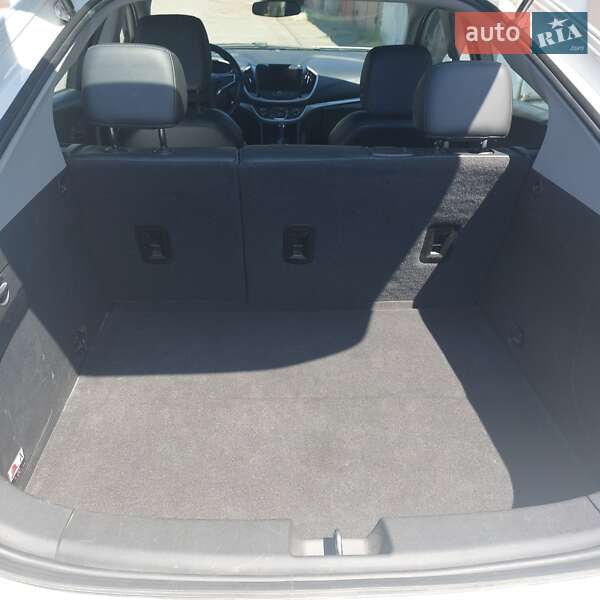 Хэтчбек Chevrolet Volt 2015 в Киеве