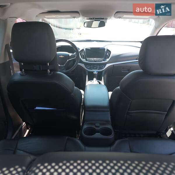 Хэтчбек Chevrolet Volt 2015 в Киеве