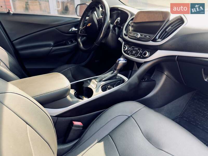 Хэтчбек Chevrolet Volt 2017 в Харькове