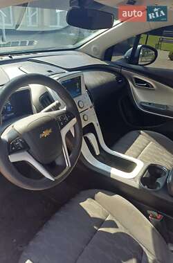 Хэтчбек Chevrolet Volt 2013 в 