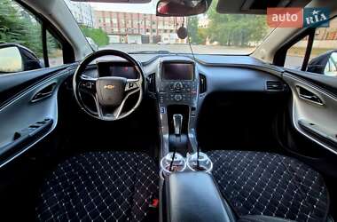 Хэтчбек Chevrolet Volt 2013 в 