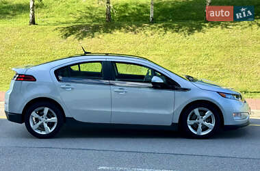 Хэтчбек Chevrolet Volt 2011 в 