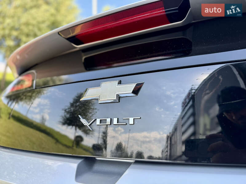 Хэтчбек Chevrolet Volt 2011 в Киеве