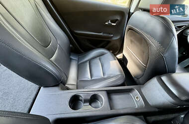 Хэтчбек Chevrolet Volt 2011 в 