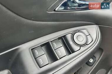 Хетчбек Chevrolet Volt 2017 в 