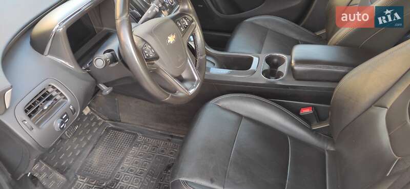 Хэтчбек Chevrolet Volt 2014 в Тернополе