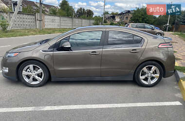 Хэтчбек Chevrolet Volt 2014 в Киеве