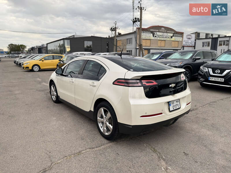 Хэтчбек Chevrolet Volt 2011 в Запорожье
