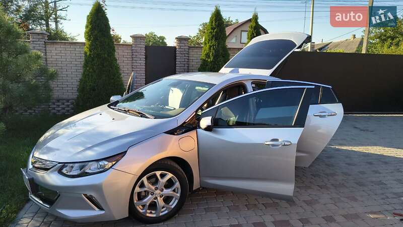 Хэтчбек Chevrolet Volt 2015 в Павлограде