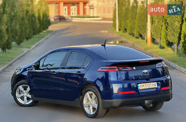 Хэтчбек Chevrolet Volt 2012 в 