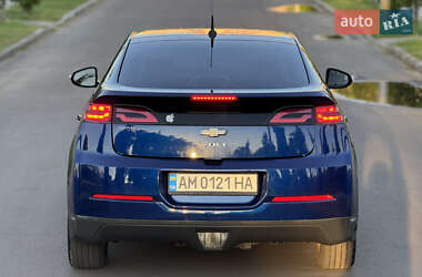 Хэтчбек Chevrolet Volt 2012 в 