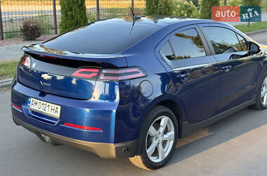 Хэтчбек Chevrolet Volt 2012 в 