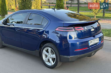 Хэтчбек Chevrolet Volt 2012 в 