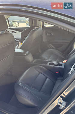 Хэтчбек Chevrolet Volt 2012 в Черновцах