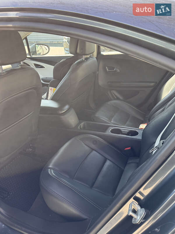 Хетчбек Chevrolet Volt 2012 в Чернівцях фото 4 Хетчбек Chevrolet Volt 2012 в Чернівцях