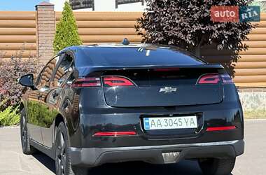 Хэтчбек Chevrolet Volt 2012 в 
