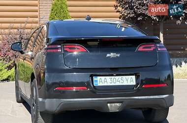Хэтчбек Chevrolet Volt 2012 в 