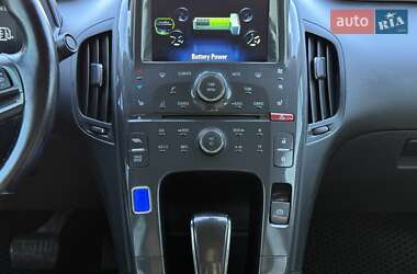 Хэтчбек Chevrolet Volt 2012 в 