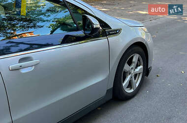 Хэтчбек Chevrolet Volt 2014 в 
